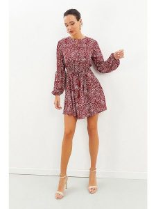 Milan Kiss Sukienka w kolorze czerwono-białym ze wzorem rozmiar: S. Białe sukienki Milan Kiss, s, bez wzorów, bez kołnierzyka, bez ramiączek, mini, rozkloszowane. Za 100,99 zł.