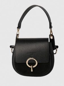 Victor & Hugo Paris Skórzana torebka "Eolia" w kolorze czarnym - 20 x 20 x 10 cm rozmiar: onesize. Czarne torebki klasyczne Victor & Hugo Paris, bez wzorów, z materiału, przez ramię, bez dodatków. Za 239,99 zł.