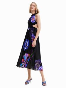 Desigual Sukienka letnia 23SWMW21 Kolorowy Regular Fit. Kombinezony Desigual, na lato, xl, bez wzorów, z wiskozy, bez kołnierzyka, bez ramiączek. Za 339,99 zł.