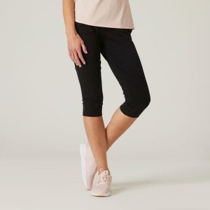 Legginsy krótkie fitness damskie Domyos 500. Czarne legginsy DOMYOS, bez wzorów, z bawełny, krótkie. W wyprzedaży za 39,99 zł.