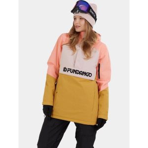 Anorak Damski Fundango Birch ECO Logo. Czerwone kurtki sportowe FUNDANGO, na zimę, bez wzorów, bez kaptura, narciarskie. W wyprzedaży za 499,00 zł.