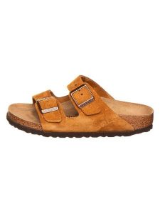 Birkenstock Skórzane klapki "Arizona" w kolorze jasnobrązowym rozmiar: 38. Brązowe klapki Birkenstock, bez wzorów, ze skóry, bez obcasa. Za 404,10 zł.