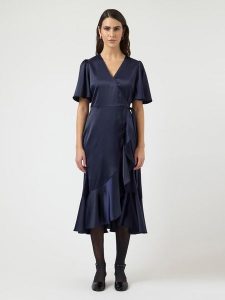YAS Sukienka w kolorze granatowym rozmiar: 38. Niebieskie sukienki YAS, bez wzorów, bez kołnierzyka, bez ramiączek, midi. Za 131,12 zł.