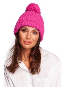 Be Wear Czapka w kolorze różowym rozmiar: onesize. Różowe czapki Be Wear, bez wzorów, z materiału. Za 102,95 zł.