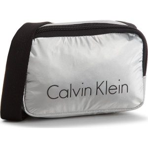 Torebka CALVIN KLEIN - City Nylon Small Cro K60K604345 910. Listonoszki marki Calvin Klein. W wyprzedaży za 269,00 zł.
