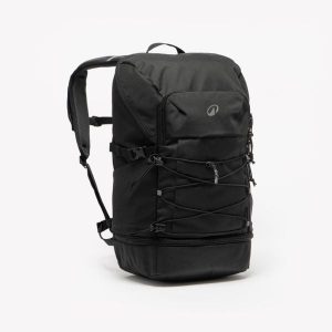 Plecak turystyczny Quechua Arpenaz NH500 30 litrów. Czarne plecaki QUECHUA. Za 149,99 zł.
