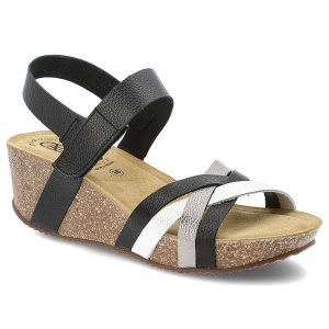 Sandały damskie HEE, skórzane na koturnie na rzepy z wygodnymi wkładkami, czarne, 25012. Czarne sandały Hee, z aplikacjami, bez obcasa, na koturnie, bez zapięcia. Za 249,00 zł.