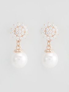 U.S. Polo Assn. Pozłacane kolczyki-wkrętki z kryształami rozmiar: onesize. Czerwone kolczyki U.S. Polo Assn., z kryształem, metalowe. Za 65,99 zł.