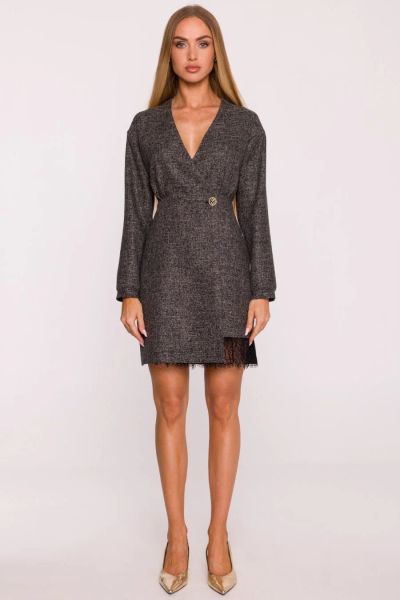 Elegancka sukienka tweedowa trapezowa kopertowa czarna. Czarne sukienki MOE, do pracy, xxl, bez wzorów, z koronki, biznesowe, bez kołnierzyka, bez ramiączek, kopertowe. Za 379,00 zł.