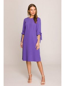 Stylove Sukienka w kolorze fioletowym rozmiar: XL. Różowe sukienki Stylove, na co dzień, xl, bez wzorów, bez kołnierzyka, bez ramiączek, midi, proste. Za 197,63 zł.