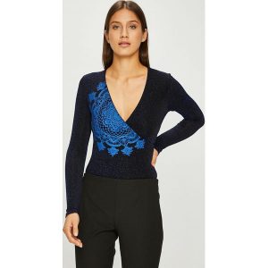 Desigual - Bluzka. Szare bluzki marki Desigual, z nadrukiem, z dzianiny, casualowe. W wyprzedaży za 199,90 zł.