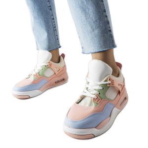 Różowe sneakersy z łączonych materiałów Malas. Czerwone trampki bez wzorów, z materiału, bez zapięcia. Za 84,03 zł.
