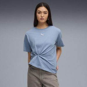 Damska koszulka o luźnym kroju ESS PUMA Cool Blue. Niebieskie bluzki Puma, bez wzorów, sportowe, bez kołnierzyka, bez ramiączek. Za 99,00 zł.