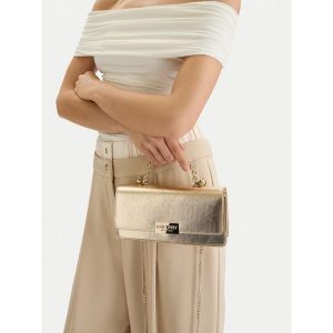 Torebka Nine West. Żółte torebki wieczorowe Nine West, bez wzorów, bez dodatków. Za 179,99 zł.