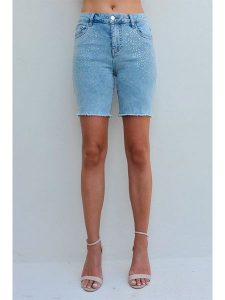 Bleu d'Azur Szorty dżinsowe "Stephanie" w kolorze błękitnym rozmiar: 36. Niebieskie szorty Bleu d'Azur, z aplikacjami, z bawełny, klasyczne. Za 92,42 zł.