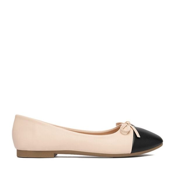 Baleriny JENNY. Brązowe balerinki Jenny, bez wzorów, bez obcasa, bez zapięcia. Za 59,99 zł.