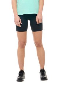 Legginsy z elastyczny pas na co dzień na siłownię. Czarne legginsy LEONE 1947 APPAREL, bez wzorów, prążkowane, krótkie. Za 193,66 zł.