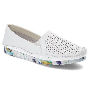 Białe Półbuty Artiker Wygodne Ażurowe Obuwie Damskie. Białe półbuty ARTIKER, w ażurowe wzory, ze skóry, bez obcasa, na płaskiej podeszwie, bez zapięcia. Za 189,00 zł.