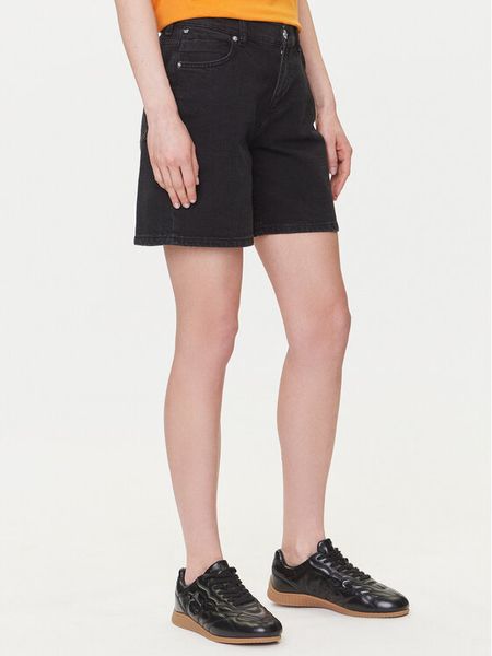 Mustang Szorty jeansowe Jodie 1016562 Czarny Regular Fit. Czarne szorty Mustang, bez wzorów, z bawełny. Za 159,99 zł.