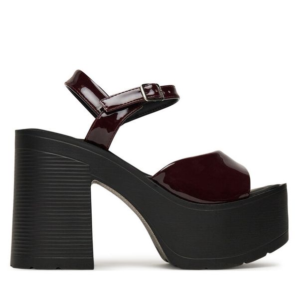 Sandały DeeZee. Czerwone sandały DeeZee, bez wzorów, bez obcasa, na słupku, bez zapięcia. Za 104,99 zł.