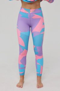 Damskie legginsy termoaktywne Del Mar. Czerwone legginsy OOSC, bez wzorów, z materiału, długie. Za 269,99 zł.