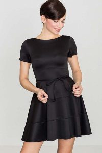 Rozkloszowana Sukienka z Krótkim Rękawem - Czarna. Czarne sukienki l, bez wzorów, z elastanu, bez kołnierzyka, bez ramiączek, mini, rozkloszowane. Za 129,00 zł.
