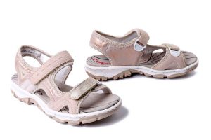 RIEKER 68866-31 pink, sandały damskie. Czerwone sandały Rieker, bez wzorów, bez obcasa, bez zapięcia. Za 223,93 zł.
