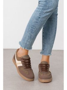 C'M Sneakersy w kolorze jasnobrązowym rozmiar: 40. Brązowe trampki C'M, bez wzorów, bez zapięcia. Za 144,95 zł.