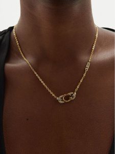 Guess Naszyjnik JUBN04 509JW Złoty. Żółte naszyjniki Guess, metalowe. Za 269,99 zł.