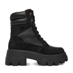 Trapery MEXX. Czarne buty zimowe Mexx, bez obcasa, bez zapięcia. Za 299,99 zł.