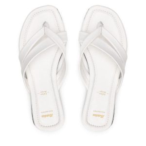 Japonki Bata. Białe klapki Bata, bez wzorów, bez obcasa. Za 139,99 zł.