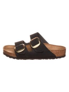 Birkenstock Skórzane klapki "Arizona Big Buckle" w kolorze czarnym rozmiar: 40. Czarne klapki Birkenstock, bez wzorów, z otwartym noskiem, bez obcasa. Za 474,38 zł.