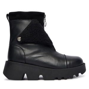 Botki Fly London. Czarne botki Fly London, bez wzorów, bez obcasa, na płaskiej podeszwie, bez zapięcia. Za 579,99 zł.