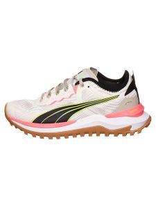 Puma Buty "Voyage Nitro 2" w kolorze kremowo-jasnoróżowo-czarnym do biegania rozmiar: 38,5. Brązowe buty sportowe Puma, bez wzorów, bez zapięcia, do biegania. Za 285,49 zł.