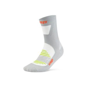 Damskie skarpety sportowe kompresyjne do połowy łydki PRO Run Ultralight CEP. Szare skarpetki CEP, bez wzorów. Za 114,00 zł.