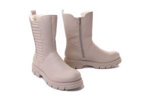 RIEKER Z9175-60 beige, kozaki damskie. Brązowe kozaki Rieker, na zimę, bez wzorów, bez obcasa, na obcasie, bez zapięcia. Za 369,90 zł.