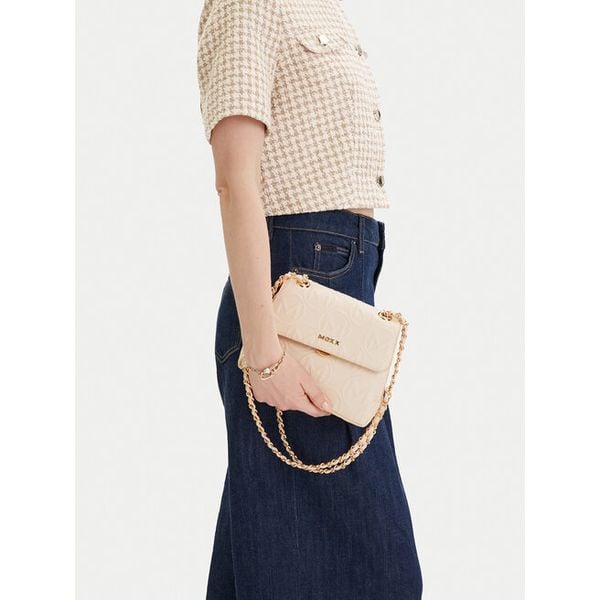 Torebka MEXX. Brązowe kuferki Mexx, bez wzorów, bez dodatków. Za 179,99 zł.