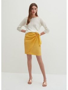 STEFANEL Spódnica w kolorze żółtym rozmiar: 44. Żółte spódnice Stefanel, bez wzorów, mini. Za 173,99 zł.