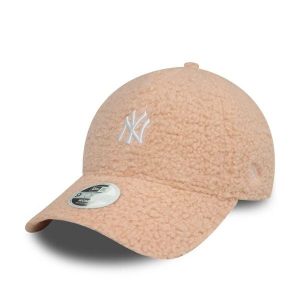 Czapka z daszkiem damska New Era Borg 9FORTY New York Yankees. Czerwone czapki New Era, bez wzorów. Za 139,99 zł.
