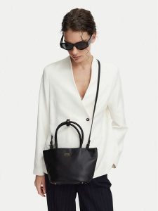 Tommy Hilfiger Torebka Th Marina Bucket Leather AW0AW18739 Czarny. Czarne torebki klasyczne TOMMY HILFIGER, bez wzorów, ze skóry, bez dodatków. Za 667,99 zł.