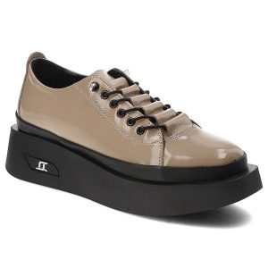 Beżowe Półbuty Artiker Eleganckie Obuwie Damskie. Brązowe półbuty ARTIKER, bez wzorów, ze skóry, bez obcasa, bez zapięcia. Za 269,00 zł.