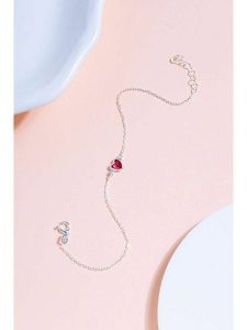 Heliophilia Srebrna bransoletka z elementem ozdobnym rozmiar: onesize. Czerwone bransoletki Heliophilia, srebrne. Za 73,93 zł.