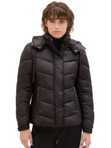 Tom Tailor Kurtka zimowa w kolorze czarnym rozmiar: 3XL. Czarne kurtki Tom Tailor, na zimę, xl, bez wzorów, bez kaptura. Za 193,24 zł.