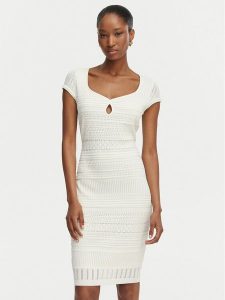 Guess Sukienka dzianinowa W6GK21 Z0603 Biały Regular Fit. Białe sukienki Guess, s, z aplikacjami, z dzianiny, bez kołnierzyka, bez ramiączek. Za 614,99 zł.