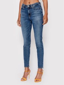 Guess Jeansy W2YA46 D4Q02 Niebieski Skinny Fit. Niebieskie jeansy Guess, z aplikacjami, z bawełny. Za 349,99 zł.