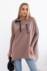 Bluza oversize z asymetrycznymi bokami mocca. Bluzy KESI, l, bez wzorów, z bawełny, bez kaptura. Za 209,11 zł.