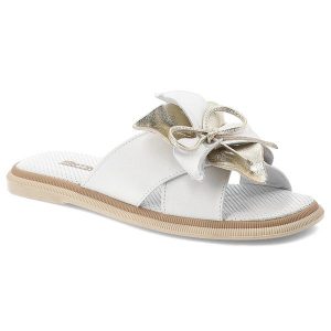 Klapki damskie Artiker, cholewka ze skóry naturalnej wsuwane z elegancką kokardą, białe, 58C3415. Białe klapki ARTIKER, bez wzorów, ze skóry, bez obcasa. Za 189,00 zł.