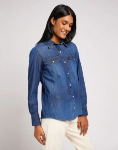 DAMSKA KOSZULA LEE REGULAR WESTERN SHIRT THROUGH THE W 112350256. Koszule Lee, m, bez wzorów, z jeansu, bez kaptura. Za 149,99 zł.