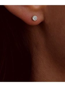 DIA DIAMONDS Srebrne kolczyki-wkrętki z diamentami rozmiar: onesize. Szare kolczyki DIA DIAMONDS, z diamentem, srebrne. Za 166,49 zł.