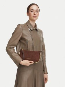LOVE MOSCHINO Torebka JC4222PP0PKF131A Brązowy jasny. Brązowe torebki klasyczne LOVE MOSCHINO, bez wzorów, ze skóry, bez dodatków. Za 679,99 zł.